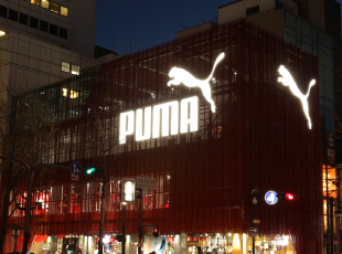 LED チャンネル　施工 画像